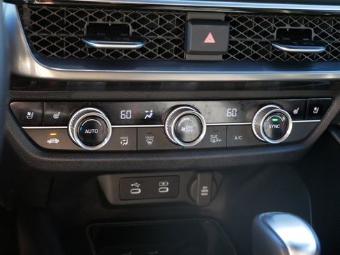 Certified 2025 Acura ADX A-Spec image 23