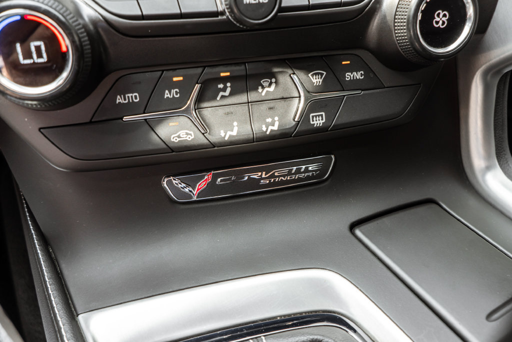 Used 2019 Chevrolet Corvette Stingray Coupe w/ 1LT RWD image 10
