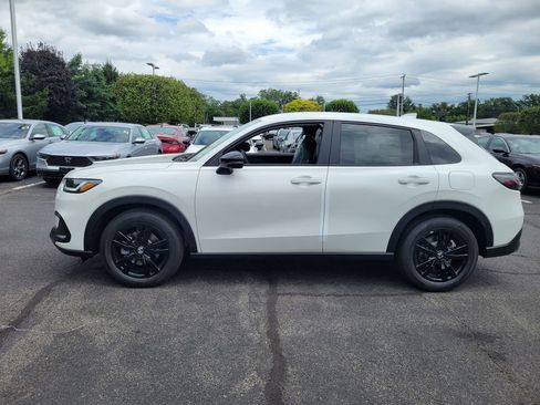 New 2026 Honda HR-V Sport image 9