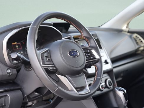 Used 2023 Subaru Crosstrek 2.0i Premium AWD/4WD image 21