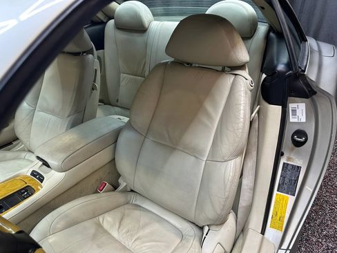 Used 2002 Lexus SC 430 Convertible RWD image 19