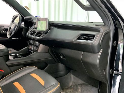 Used 2024 GMC Yukon XL AT4 AWD/4WD image 28