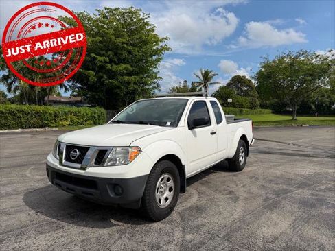 Used 2020 Nissan Frontier S w/ S Utility Package RWD image 2