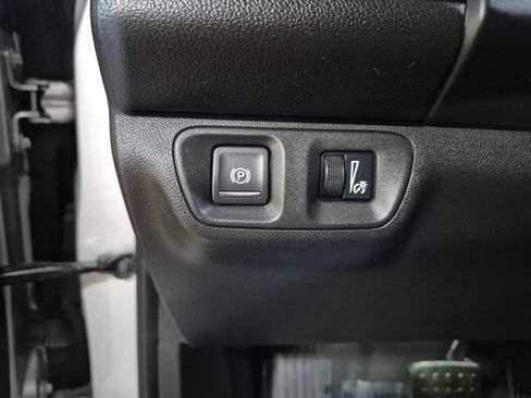 Used 2019 GMC Acadia Denali w/ Technology Package AWD/4WD image 19