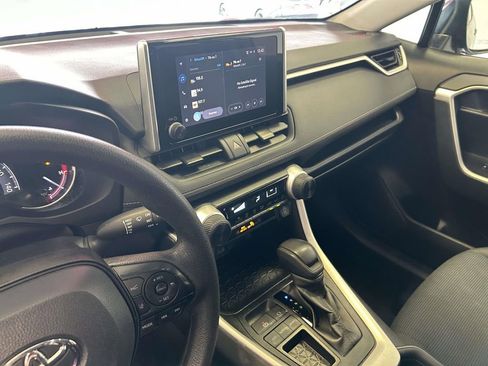 Used 2024 Toyota RAV4 LE FWD image 21