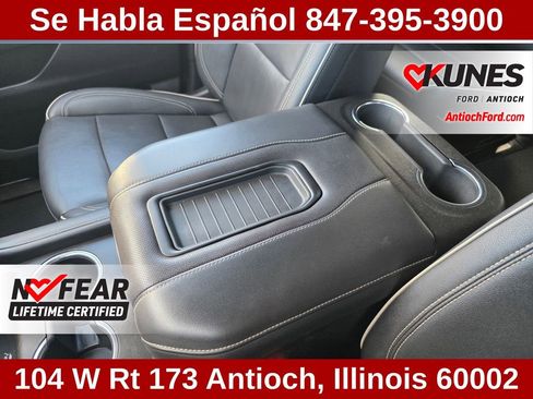Used 2024 GMC Yukon SLT image 65