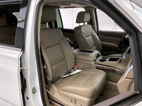Used 2019 GMC Yukon XL SLT w/ Open Road Package image 7