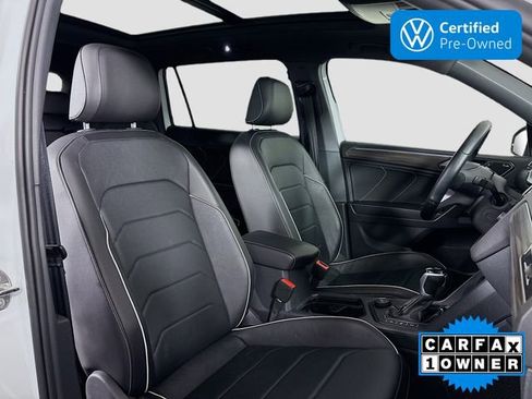 Certified 2022 Volkswagen Tiguan SEL R-Line AWD/4WD image 30