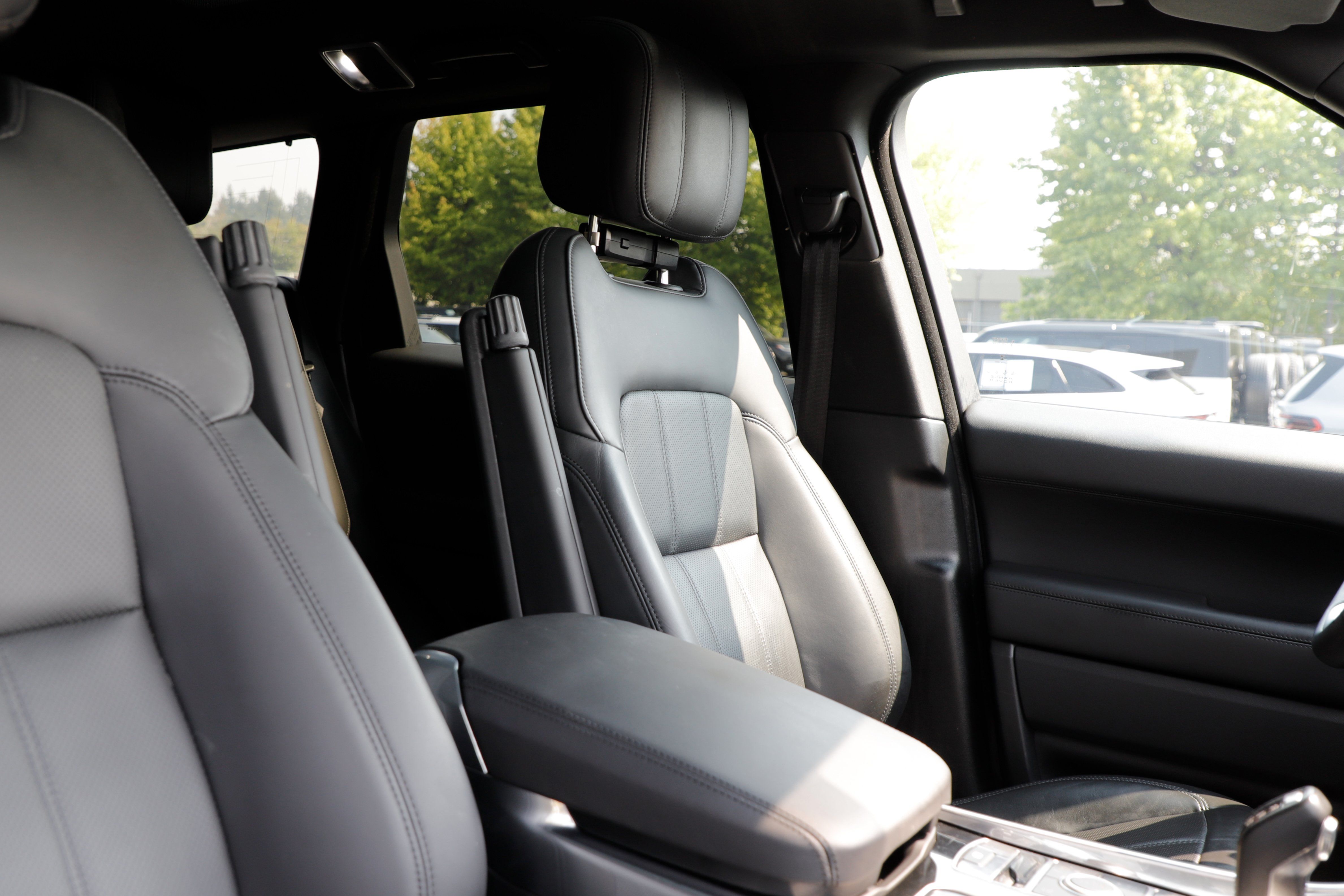 Used 2020 Land Rover Range Rover Sport HSE AWD/4WD image 9