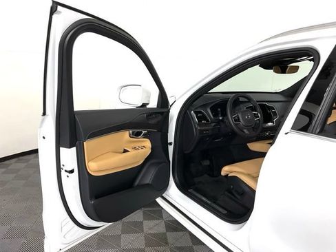 Certified 2024 Volvo XC90 T8 Ultimate w/ Protection Package Premier AWD/4WD image 26