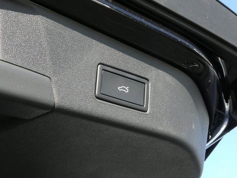 New 2025 Volkswagen ID.4 Pro S image 22