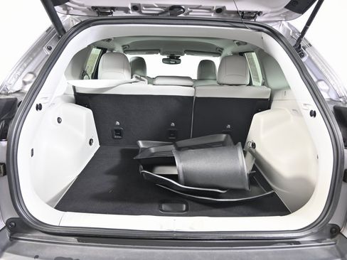 Used 2022 Jeep Cherokee Latitude Lux image 16