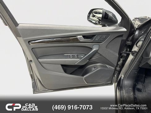 Used 2019 Audi Q5 2.0T Premium w/ Convenience Package AWD/4WD image 18