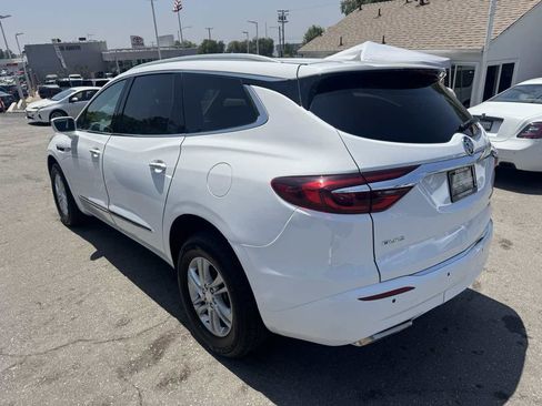 Used 2018 Buick Enclave Essence image 5