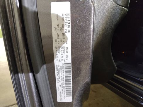 Used 2019 Dodge Grand Caravan SXT w/ Blacktop Package FWD image 33