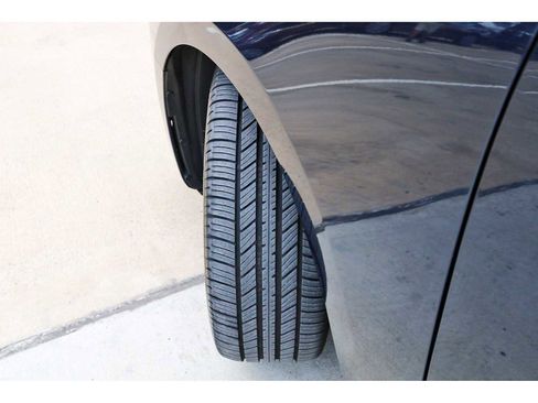 Used 2025 MAZDA MAZDA3 s image 29