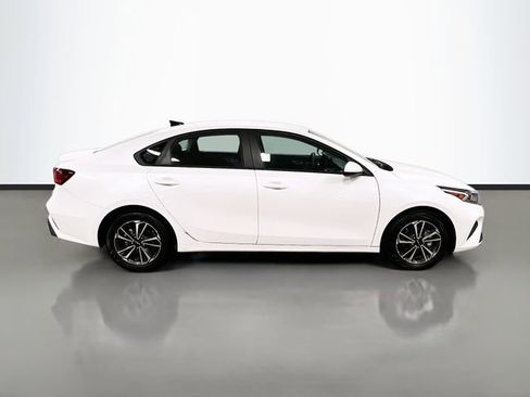 Certified 2023 Kia Forte LXS image 8