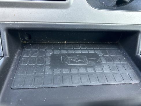 Used 2023 Ford Explorer Limited w/ Equipment Group 301A image 38