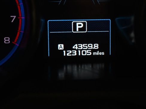 Used 2018 Subaru Outback 2.5i Premium image 25