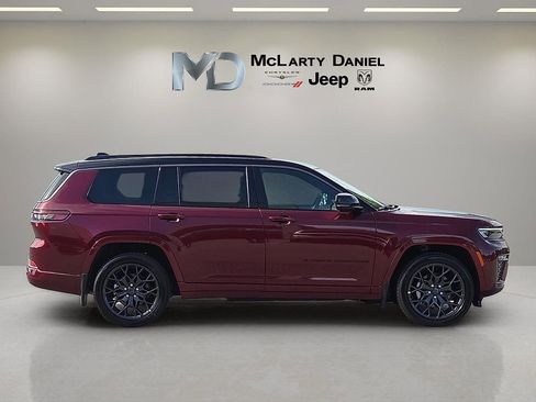 New 2026 Jeep Grand Cherokee L Summit w/ Obsidian Package AWD/4WD image 6