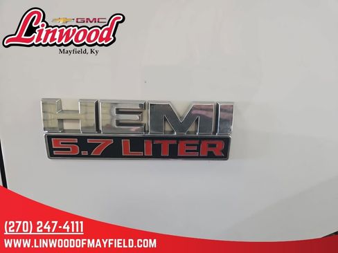 Used 2016 RAM 2500 SLT image 10