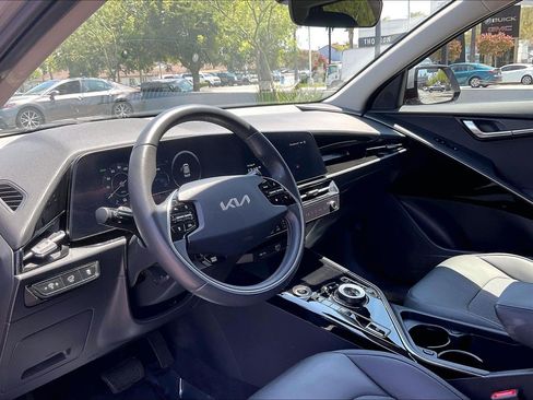 Used 2023 Kia Niro Wind FWD image 17