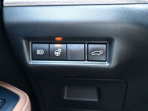 Used 2025 Toyota Grand Highlander AWD image 35