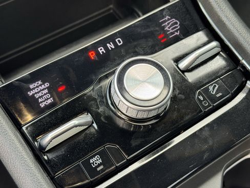 Used 2024 Jeep Grand Cherokee L Summit w/ High Altitude Package image 21