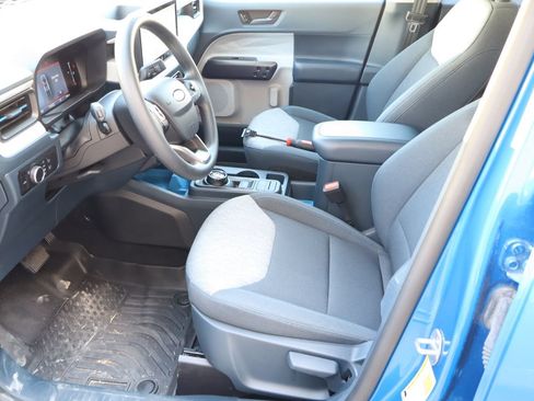 Used 2025 Ford Maverick XLT w/ Equipment Group 302A AWD/4WD image 14