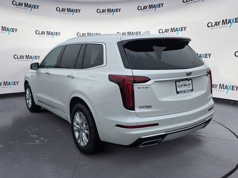 Used 2023 Cadillac XT6 Luxury FWD image 3