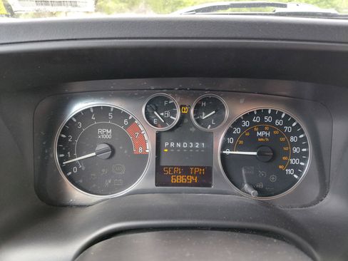 Used 2009 HUMMER H3 w/ Chrome Appearance Package AWD/4WD image 21