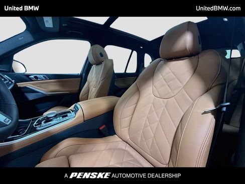 New 2026 BMW X5 xDrive40i w/ M Sport Package AWD/4WD image 5