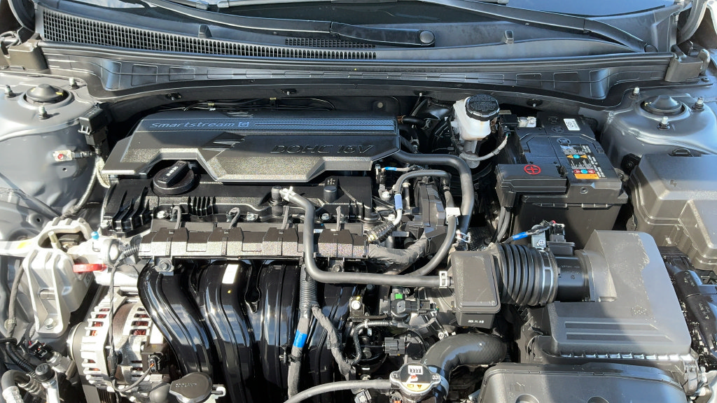 Used 2024 Hyundai Elantra SEL FWD image 25