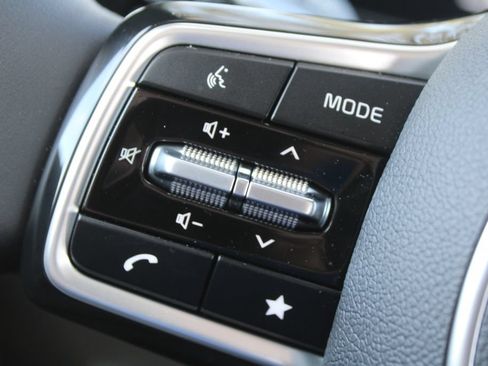 New 2027 Kia Carnival SX w/ Dark Edition Package FWD image 34