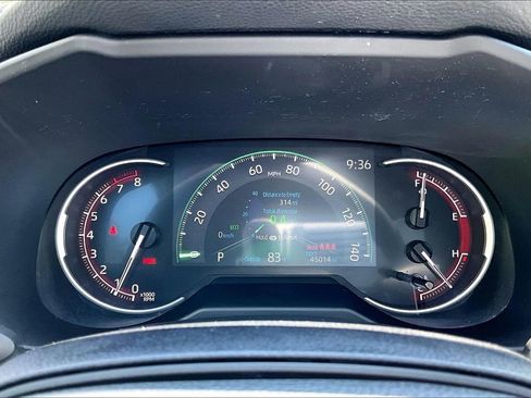 Used 2024 Toyota RAV4 LE image 12