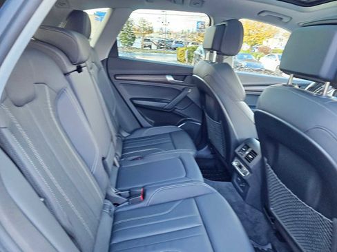 New 2025 Audi Q5 e Premium image 13