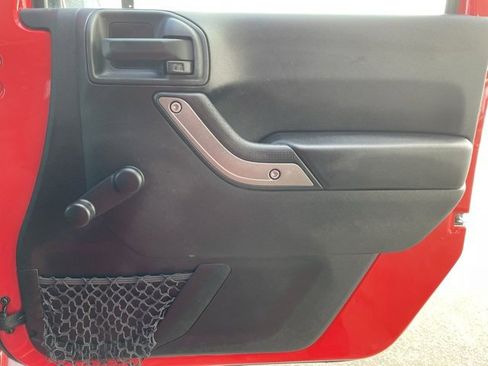 Used 2017 Jeep Wrangler Unlimited Sport w/ Connectivity Group image 22