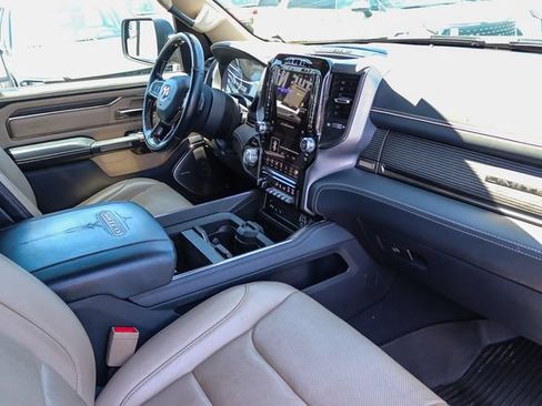 Used 2019 RAM 1500 Limited AWD/4WD image 18