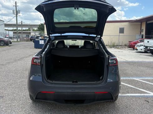 Used 2023 Tesla Model Y AWD image 13