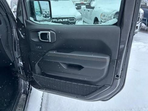 New 2026 Jeep Wrangler Unlimited Sahara AWD/4WD image 29