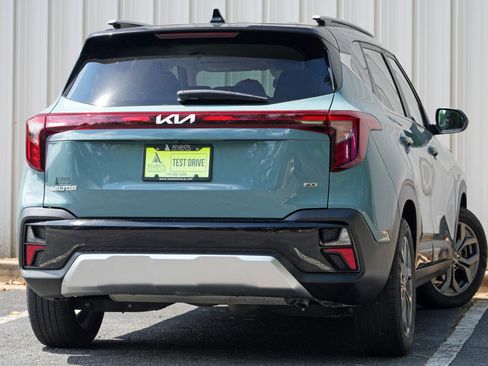 Used 2024 Kia Seltos S AWD/4WD image 4