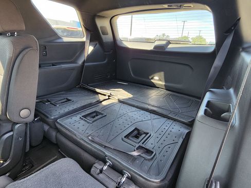 Used 2023 Chevrolet Traverse LT w/ LPO, Floor Liner Package AWD/4WD image 14