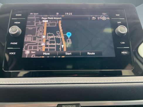 New 2026 Volkswagen Taos SEL image 24