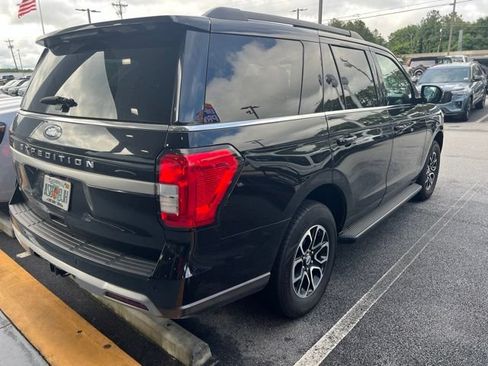 Used 2024 Ford Expedition XLT AWD/4WD image 19