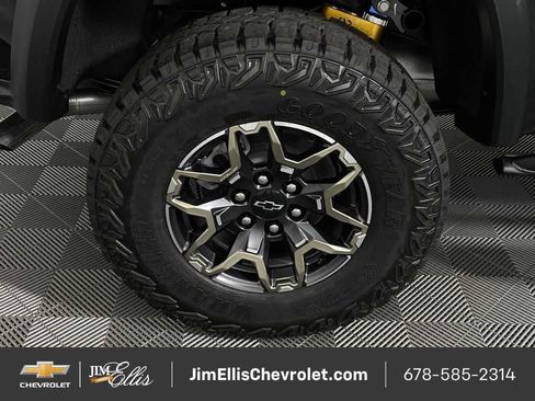 New 2026 Chevrolet Colorado ZR2 w/ Technology Package image 33