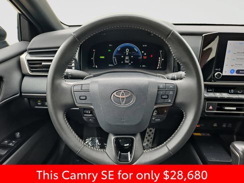 Used 2025 Toyota Camry SE FWD image 44