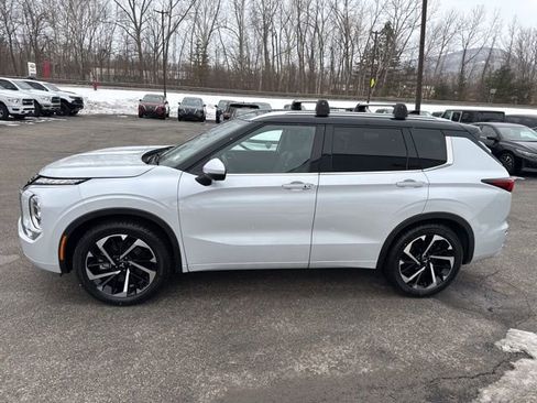 Used 2024 Mitsubishi Outlander SEL image 27