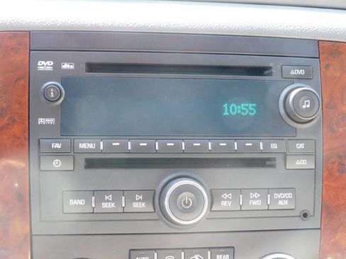 Used 2011 Chevrolet Tahoe LT image 12