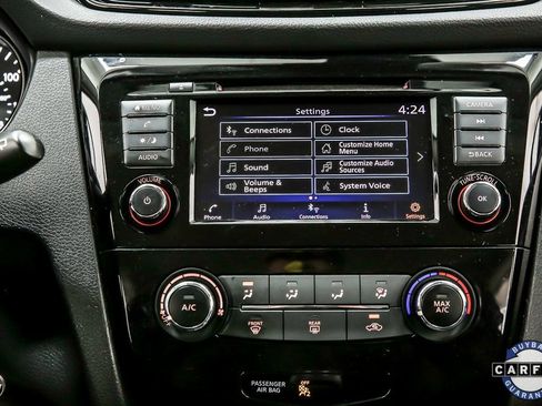 Used 2021 Nissan Rogue Sport S image 23