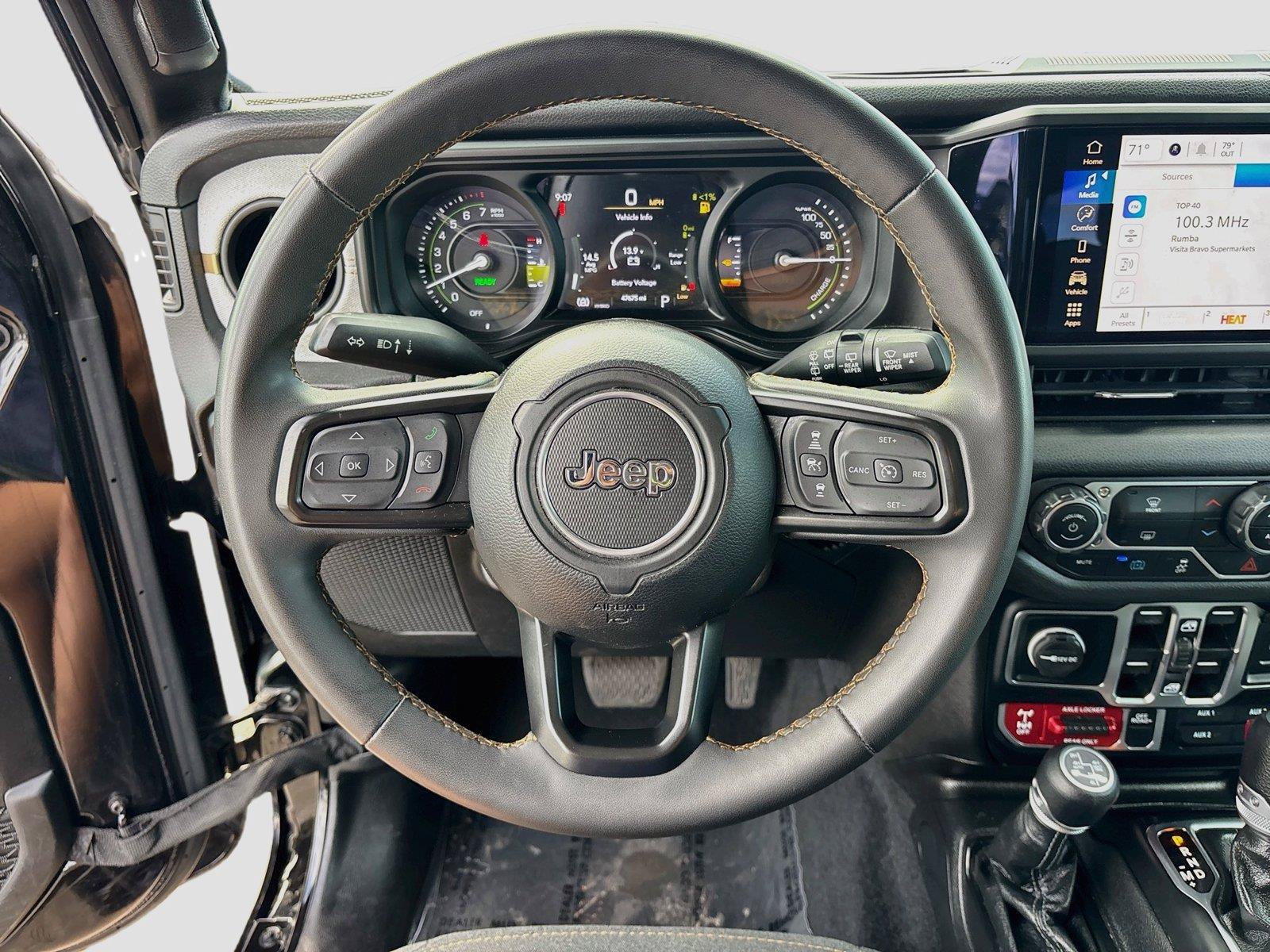 Used 2024 Jeep Wrangler Unlimited AWD/4WD image 11